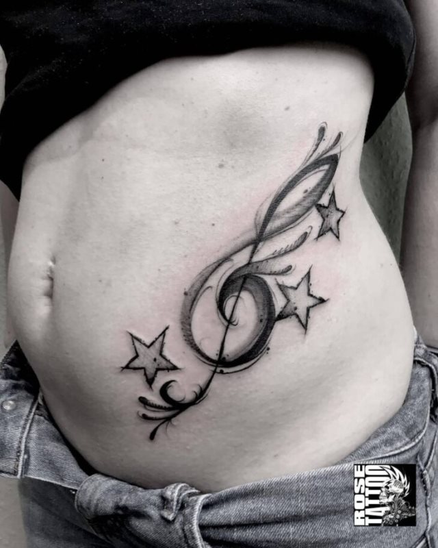 tattoo feminin pour ventre 04