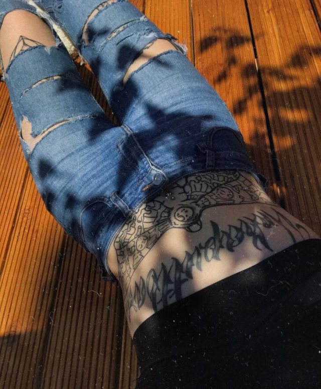 tattoo feminin pour ventre 42
