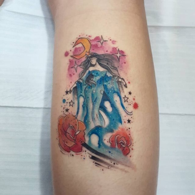 tattoo feminin religieux 19