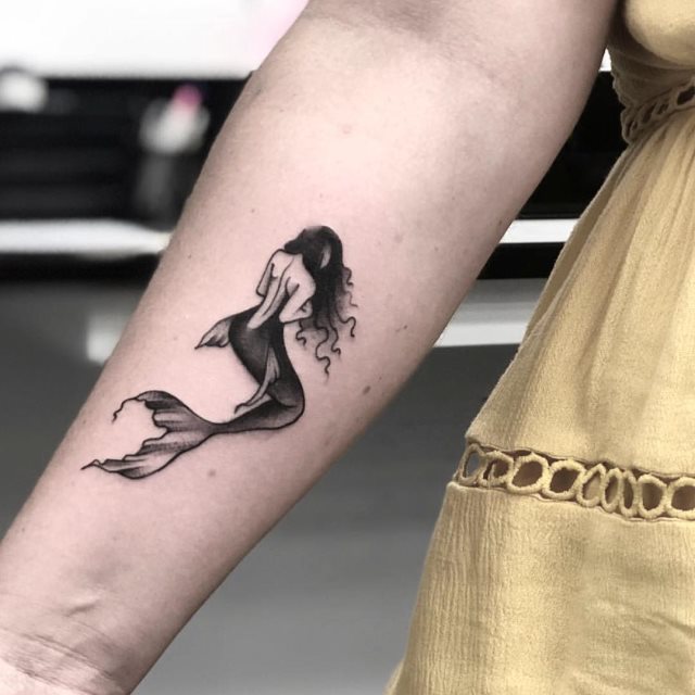 tattoo feminin sirene 17
