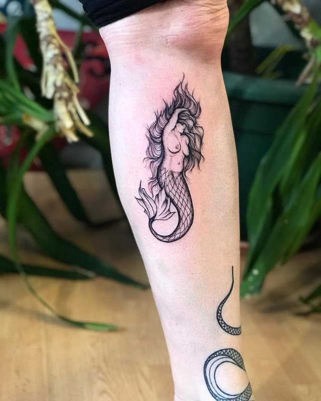 tattoo feminin sirene 27