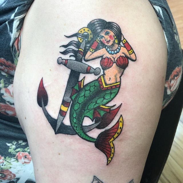 tattoo feminin sirene 29