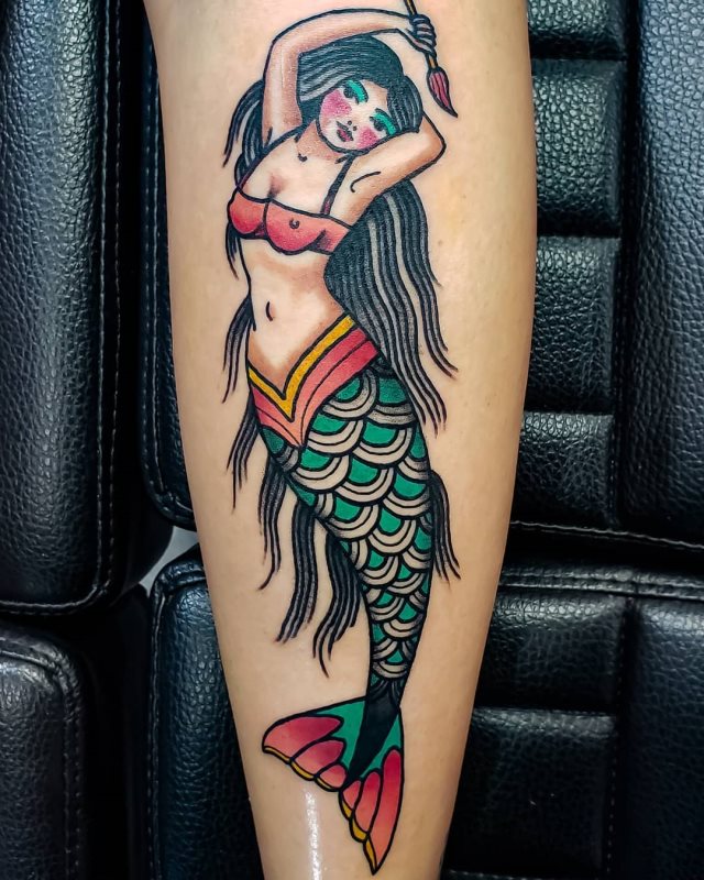 tattoo feminin sirene 64