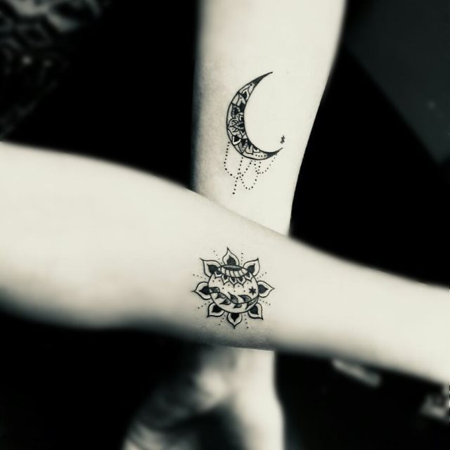 tattoo feminin soleil et la lune 06