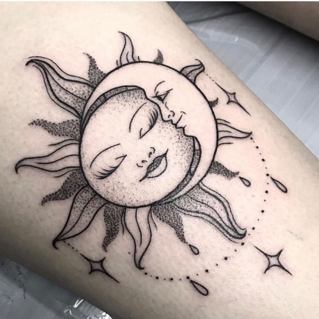 tattoo feminin soleil et la lune 100