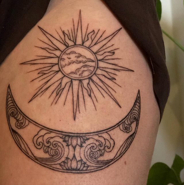 tattoo feminin soleil et la lune 102