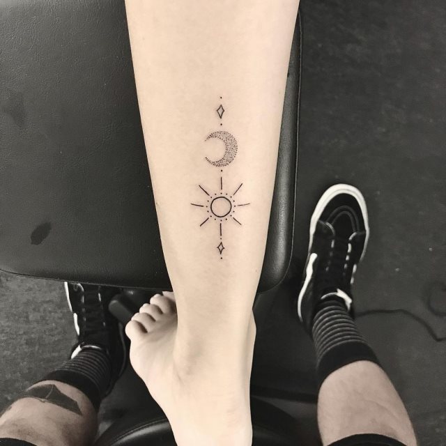 tattoo feminin soleil et la lune 23