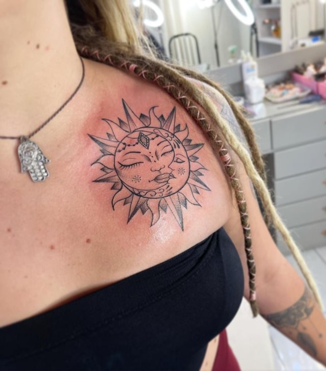 tattoo feminin soleil et la lune 30