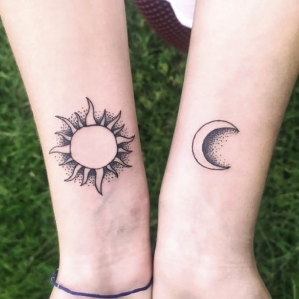 tattoo feminin soleil et la lune 96