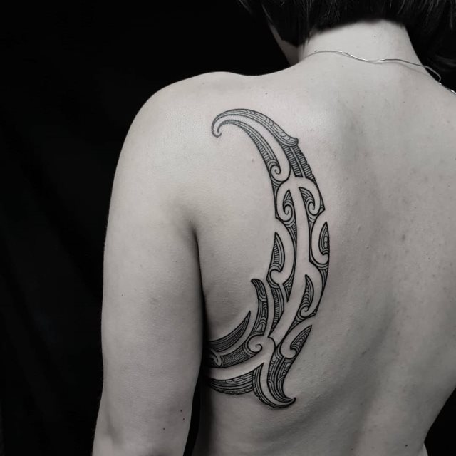 tattoo feminin style maori 06