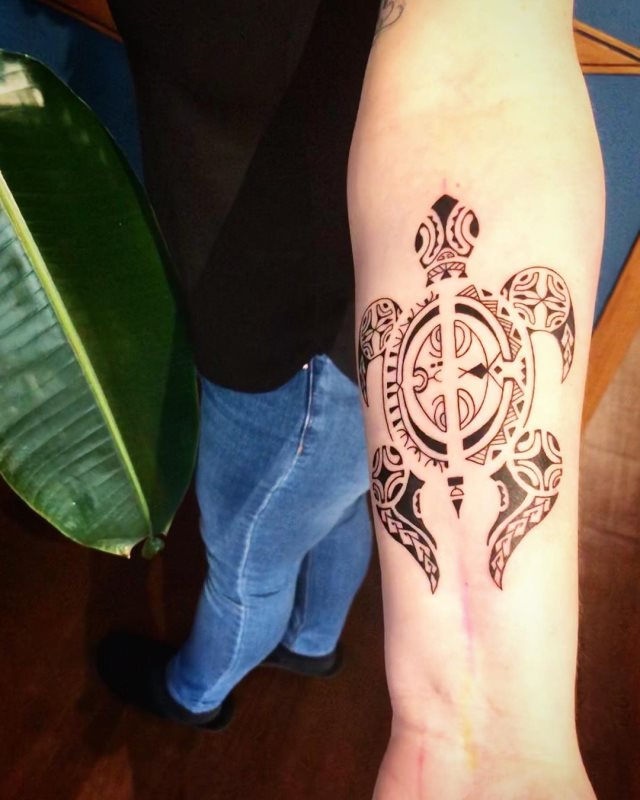 tattoo feminin style maori 10