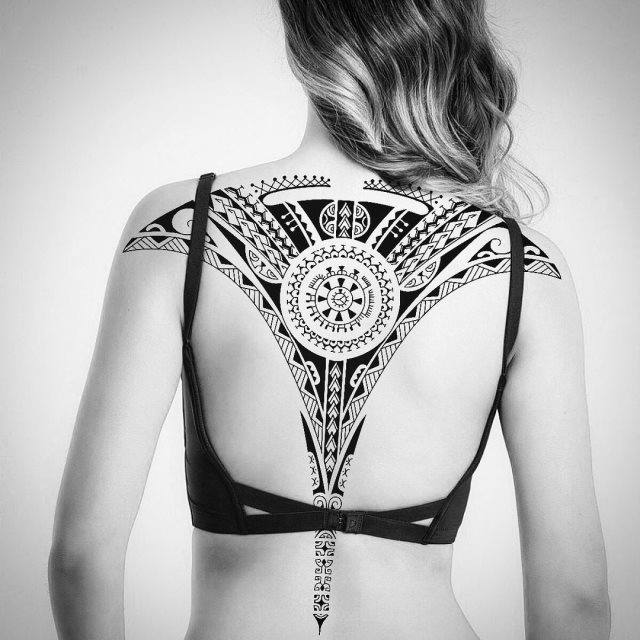 tattoo feminin style maori 15