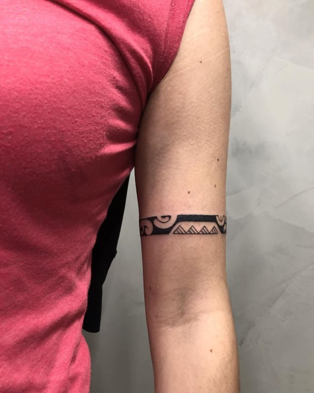 tattoo feminin style maori 22