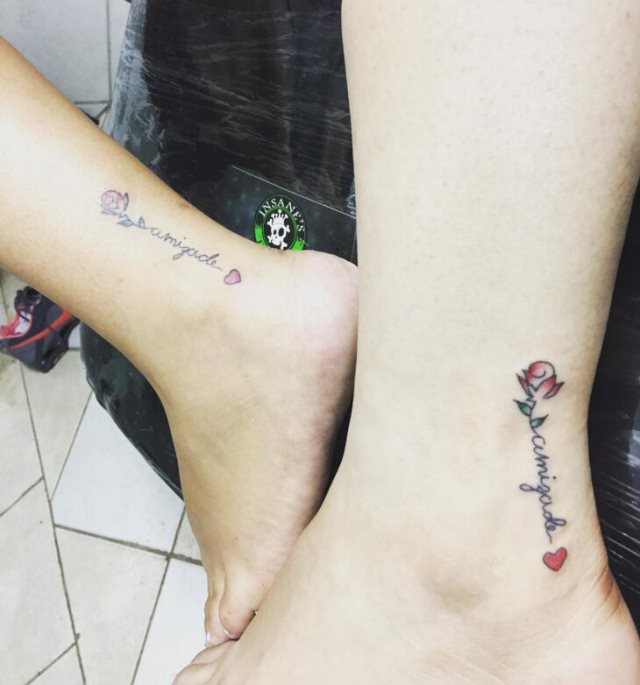 tattoo feminin symbolisent amitie 41