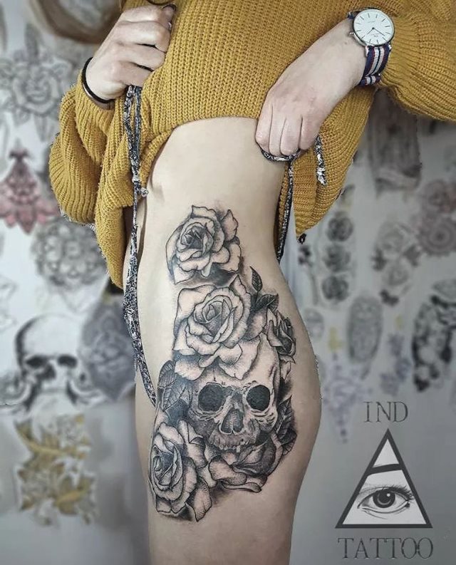tattoo feminin tete de mort 41