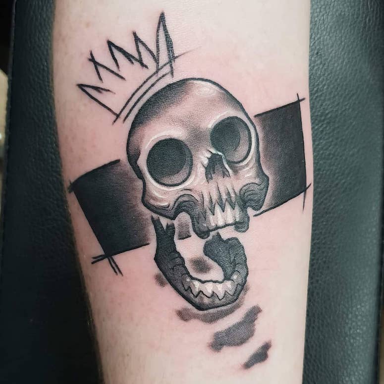 tattoo feminin tete de mort 57