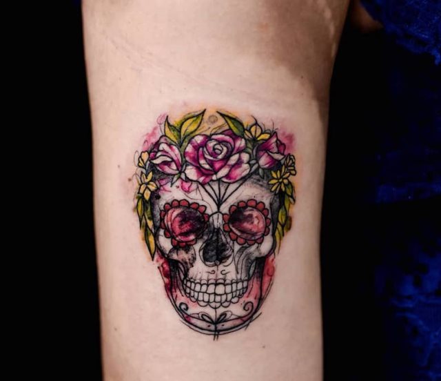 tattoo feminin tete de mort 62