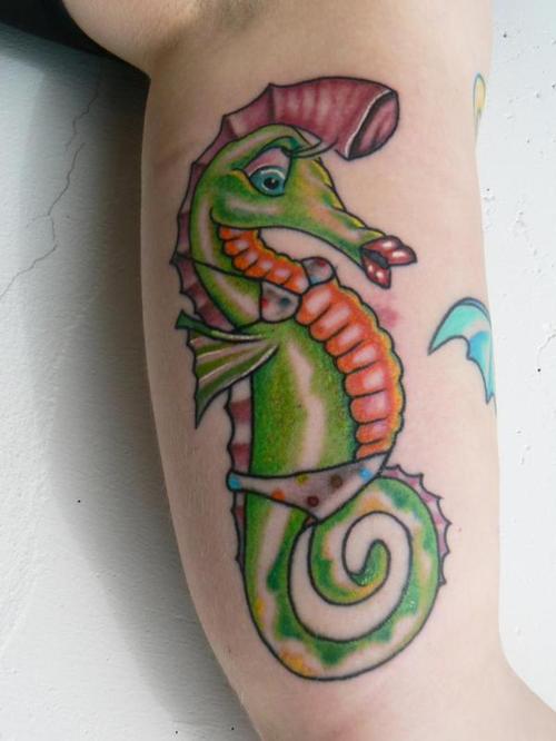 228 tatouage hippocampes