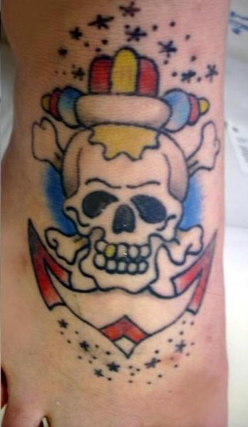 tatouage ancre marine 502