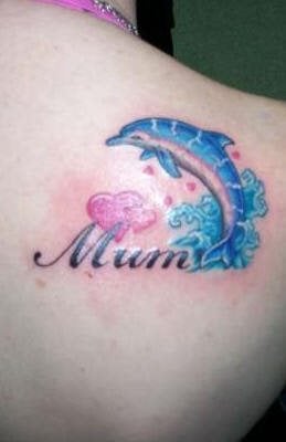tatouage dauphin 500