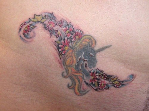 tatouage hanche 509