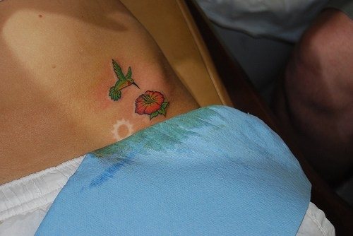 tatouage fleur hibiscus 1002