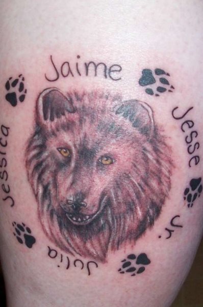 tatouage loup 1017