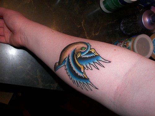 tatouage moineau 1029