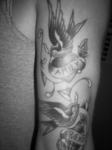 tatouage moineau 1039