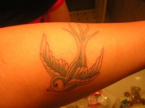 tatouage moineau 1041