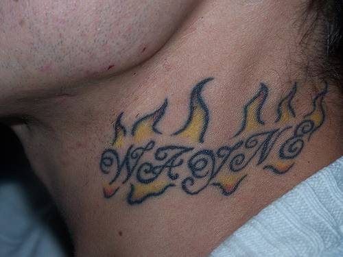 tatouage nuque 1096