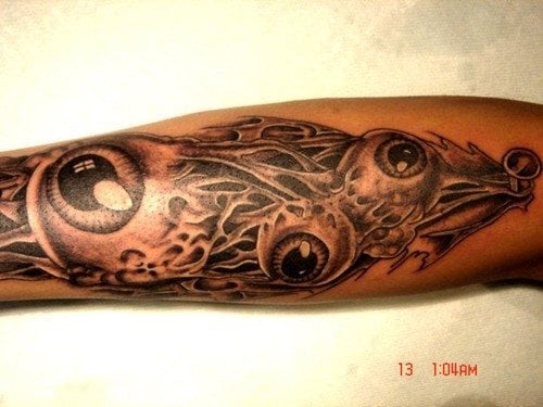 tatouage yeux 1022