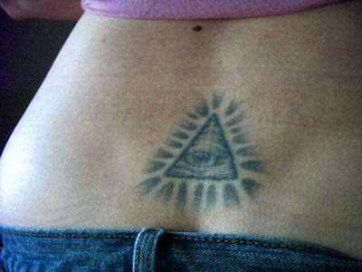 tatouage yeux 1040