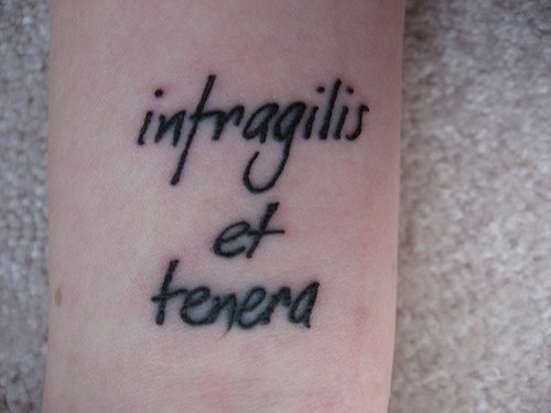 tatouage poignet 1103