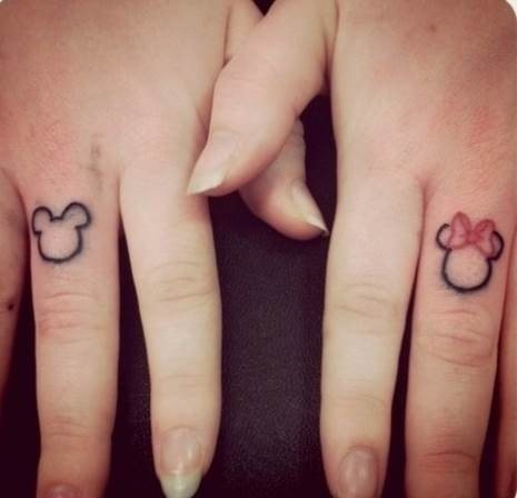 tatouage amour 24