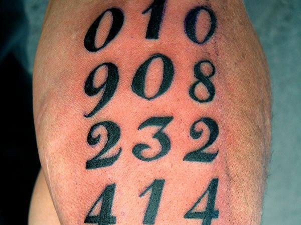 /tatouage chiffre 43