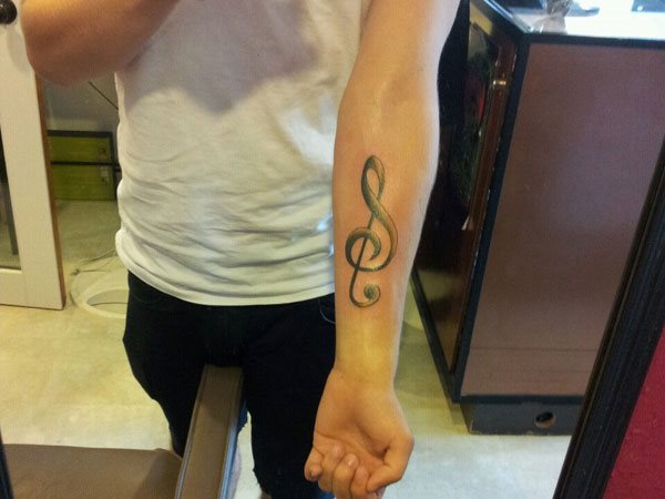 tatouage cle de sol 05