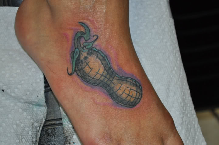 tatouage coup de pied 46