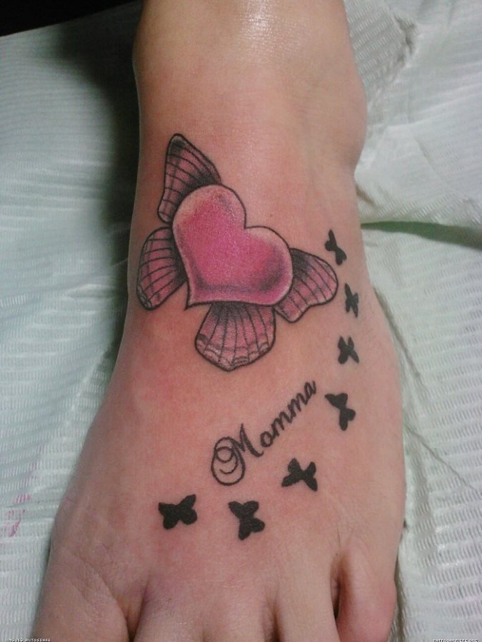 tatouage coup de pied 47