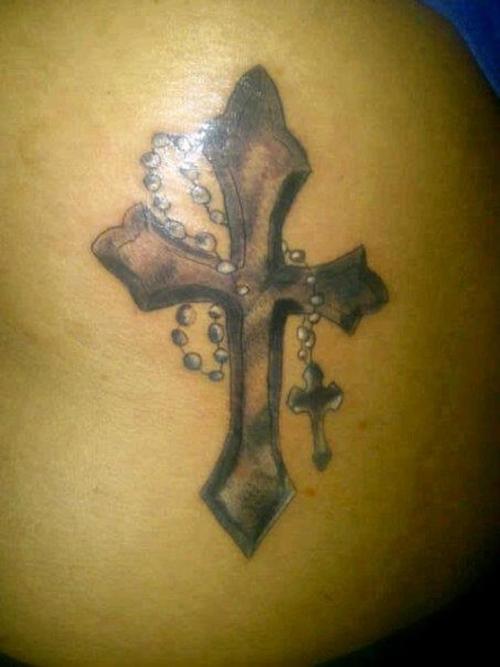 tatouage croix 14