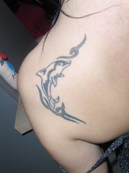 tatouage dauphin 07