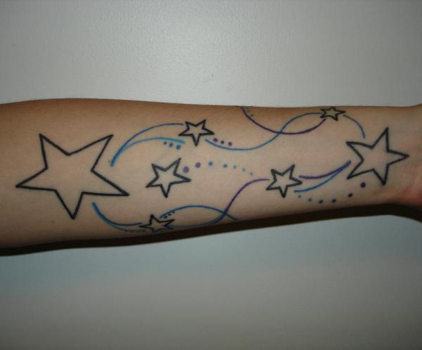 tatouage etoile 12