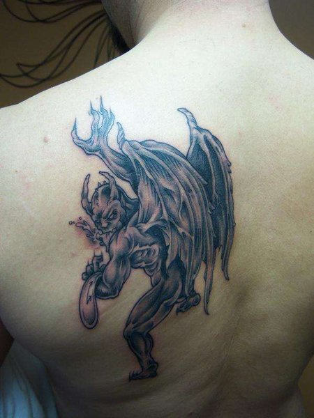 tatouage gargouille 36