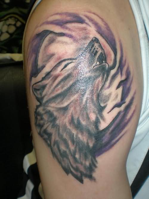 tatouage loup 55