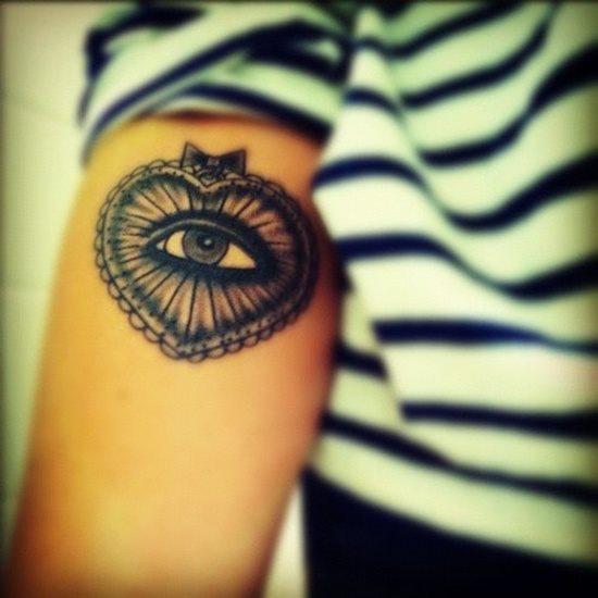 tatouage oeil 45