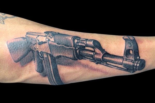 tatouage pistolet 06