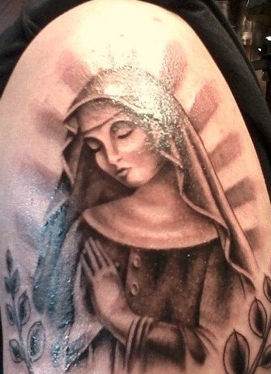 tatouage vierge 11