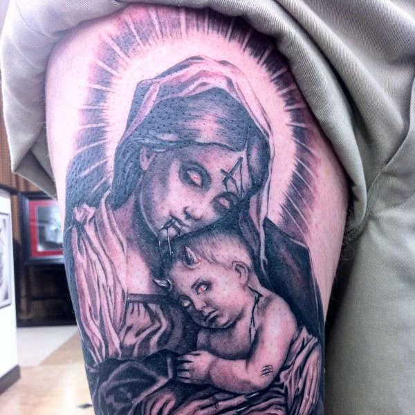 tatouage vierge 18