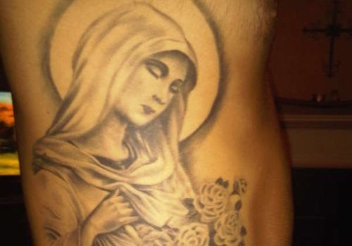 tatouage vierge 46