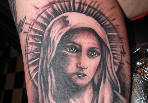 tatouage vierge 53